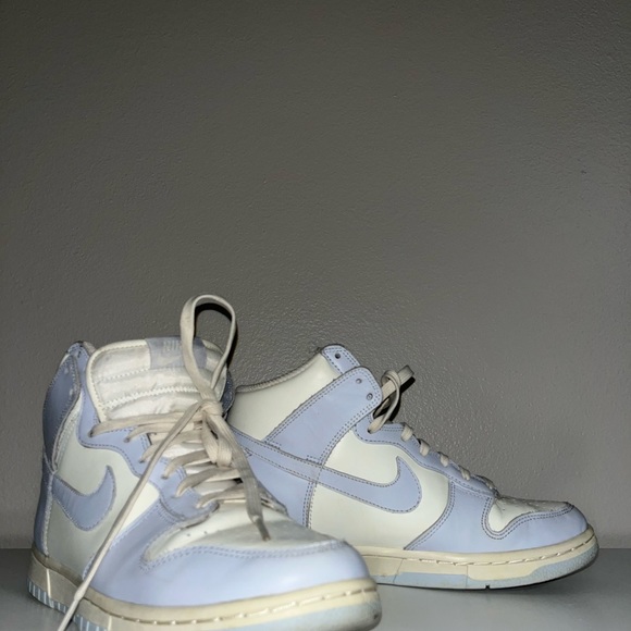 Nike dunks!!! High womens nike dunks shoes - Picture 5 of 6